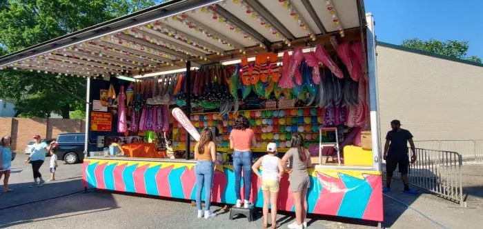 View Balloon Pop Game Trailer Rental Balloon Pop Game Trailer Rental